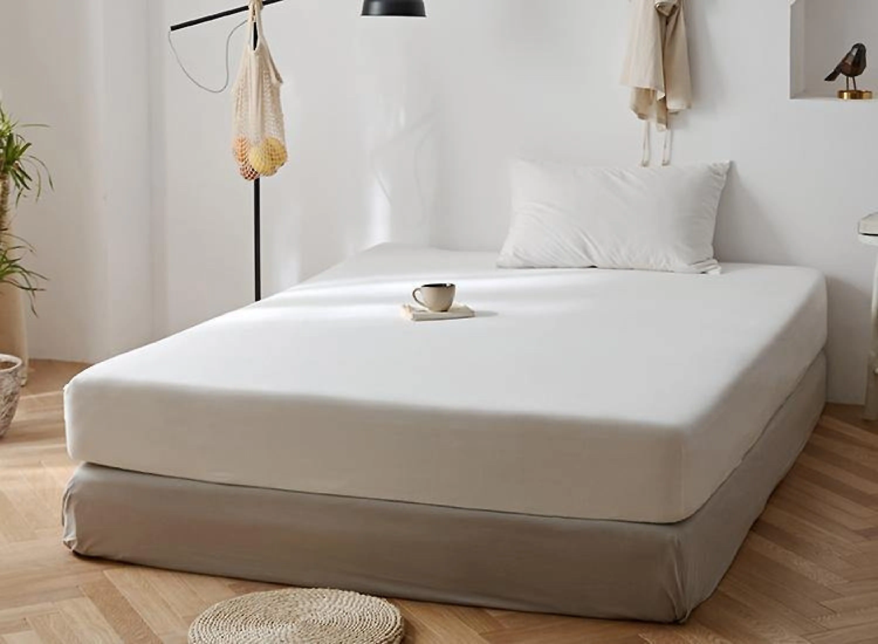 Solid Bed Sheet / Beige